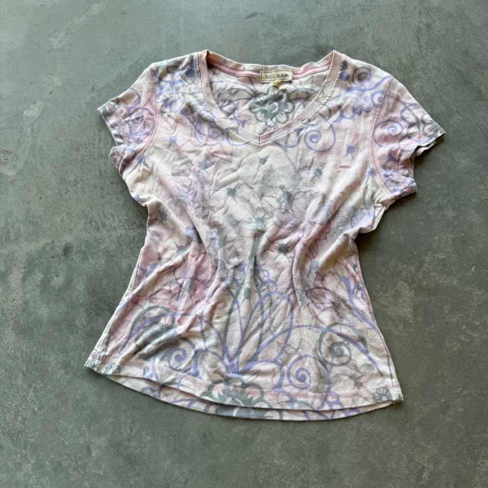 Xcit USA V-Neck Graphic Tee Pink Purple Swirl Floral Y2K Top Petite Small PS